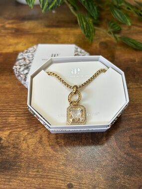 Bomb Party April 2025 “She’s Blissfully Gorgeous”, Gold